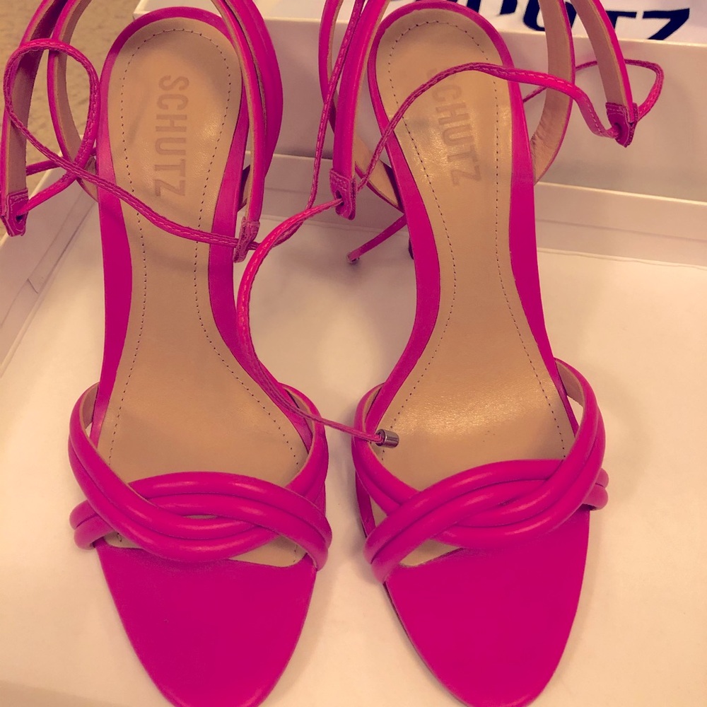 Schutz pink heels sandals size 7 great condition